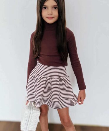 Golf dla dziewczynki z prążka czekoladowy Igomill