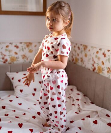 Piżama dla dziewczynki w serduszka Helen