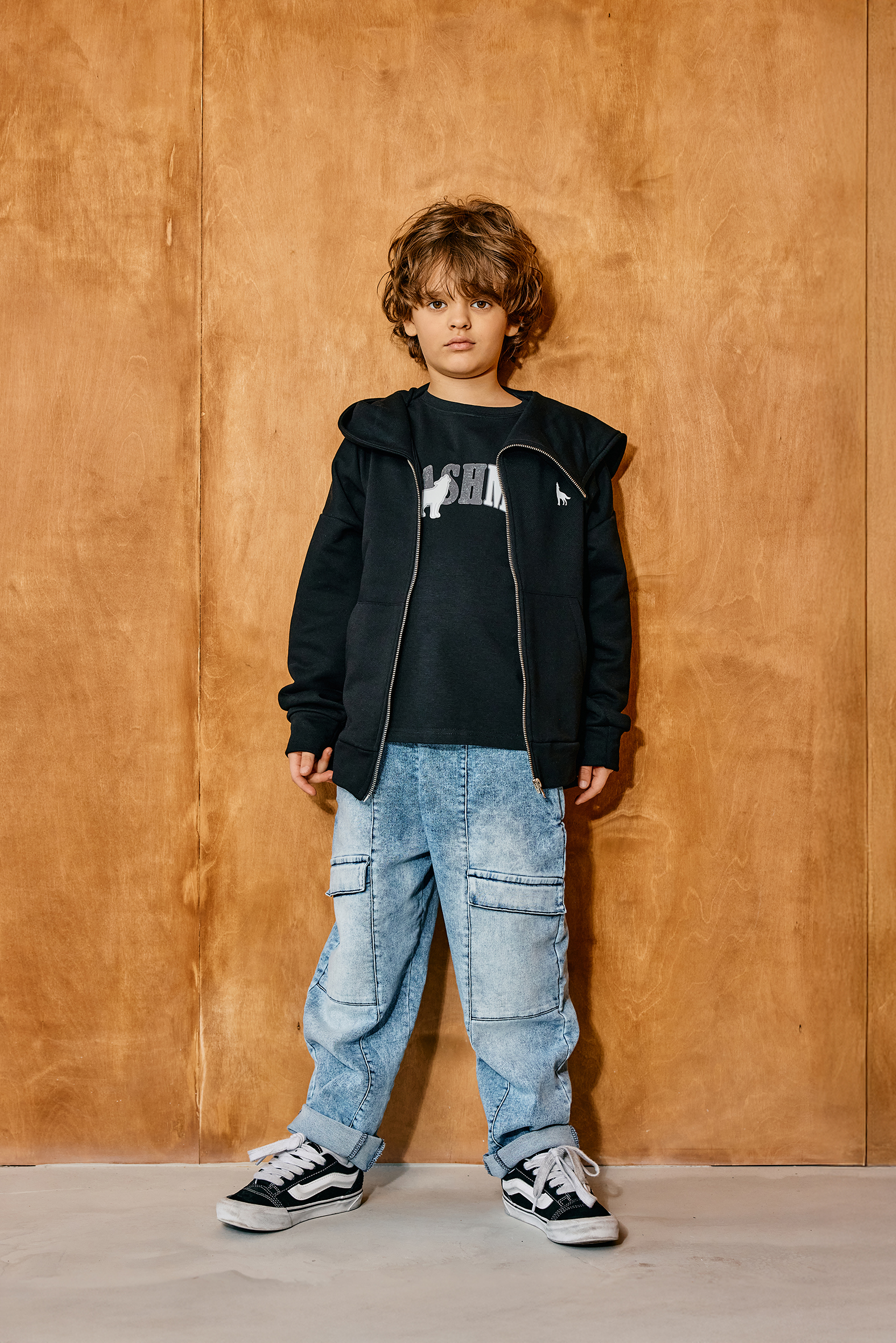 Czarna bluza chłopięca asymetryczna MashMnie - obrazek 3