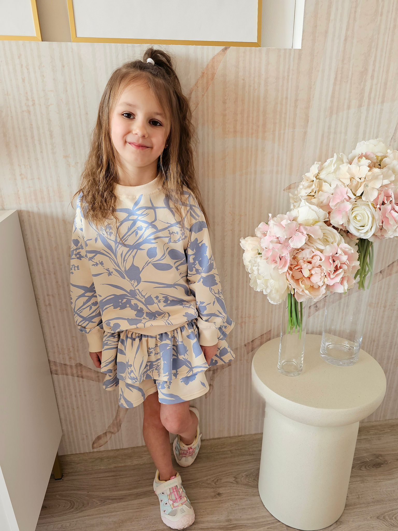 Bluza dziewczęca w niebieskie kwiaty Igomil