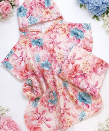 Ręcznik kąpielowy lub pareo w kwiaty Haydi