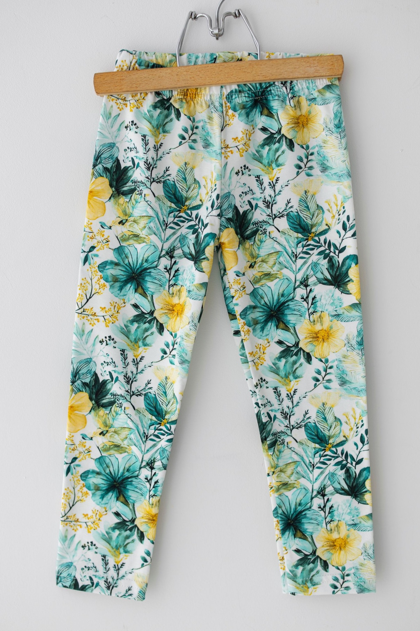 Legginsy dla dziewczynki w żółte kwiaty Lily Grey
